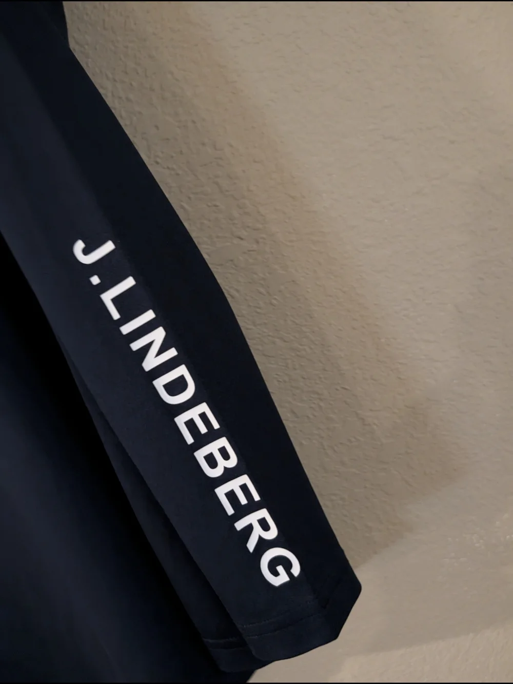 J. Lindeberg Thermal Long Sleeve Top - Navy - Picture 3 of 6